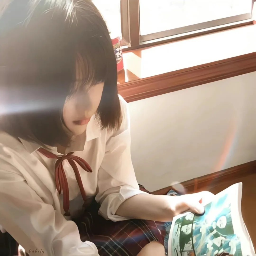 他从火光中走来
